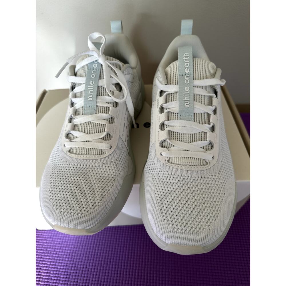 Earth Shoes Move Trainer Sneakers Mens size 7.5 Womens 9 Water Resistant Shoes - Picture 7 of 9